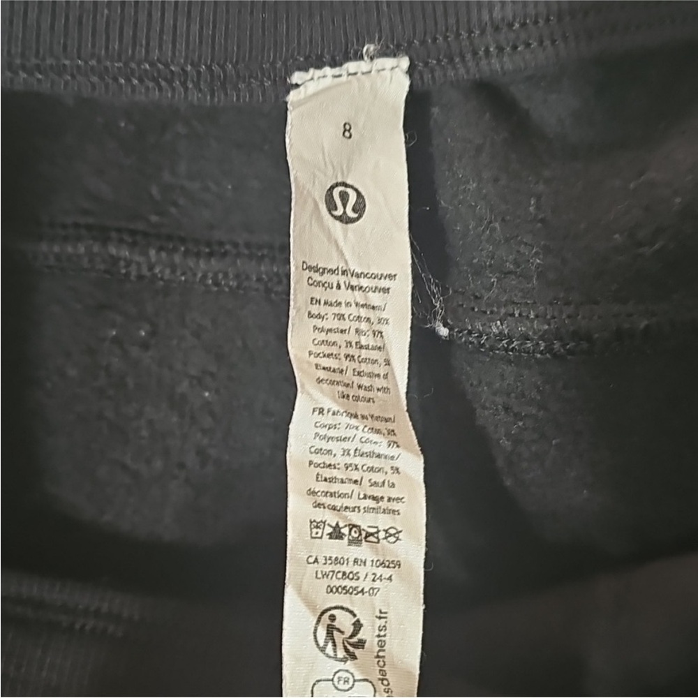 Lululemon Black Scuba High Rise Shorts Sz 8 Has Pockets 5”length - Picture 4 of 9